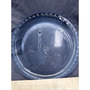 Tiara Exclusives‎ Statue of Liberty Ice Blue Patriotic Glass Plate
